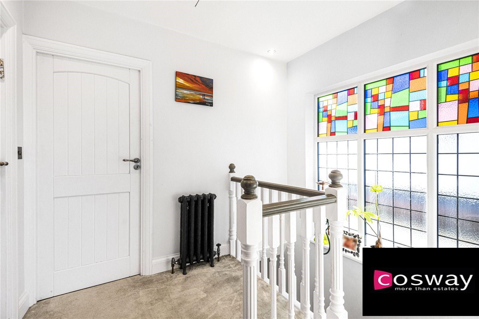 Sunbury Avenue, Mill Hill, NW7, London